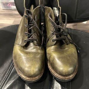 Remonte Olive Green Leather Chukka Lace-Up Boots